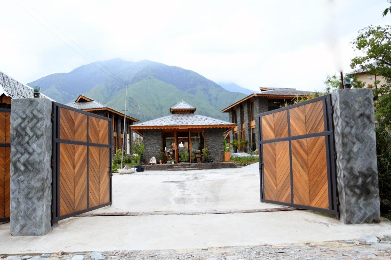 Osho Himalayas Wellness Resort คางกรา ภายนอก รูปภาพ