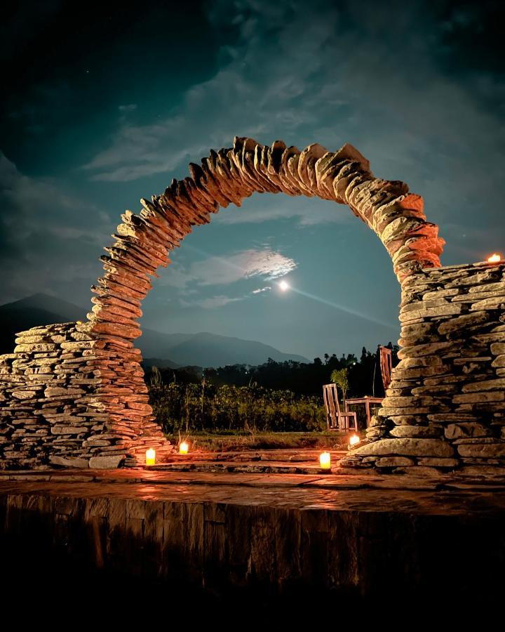 Osho Himalayas Wellness Resort คางกรา ภายนอก รูปภาพ