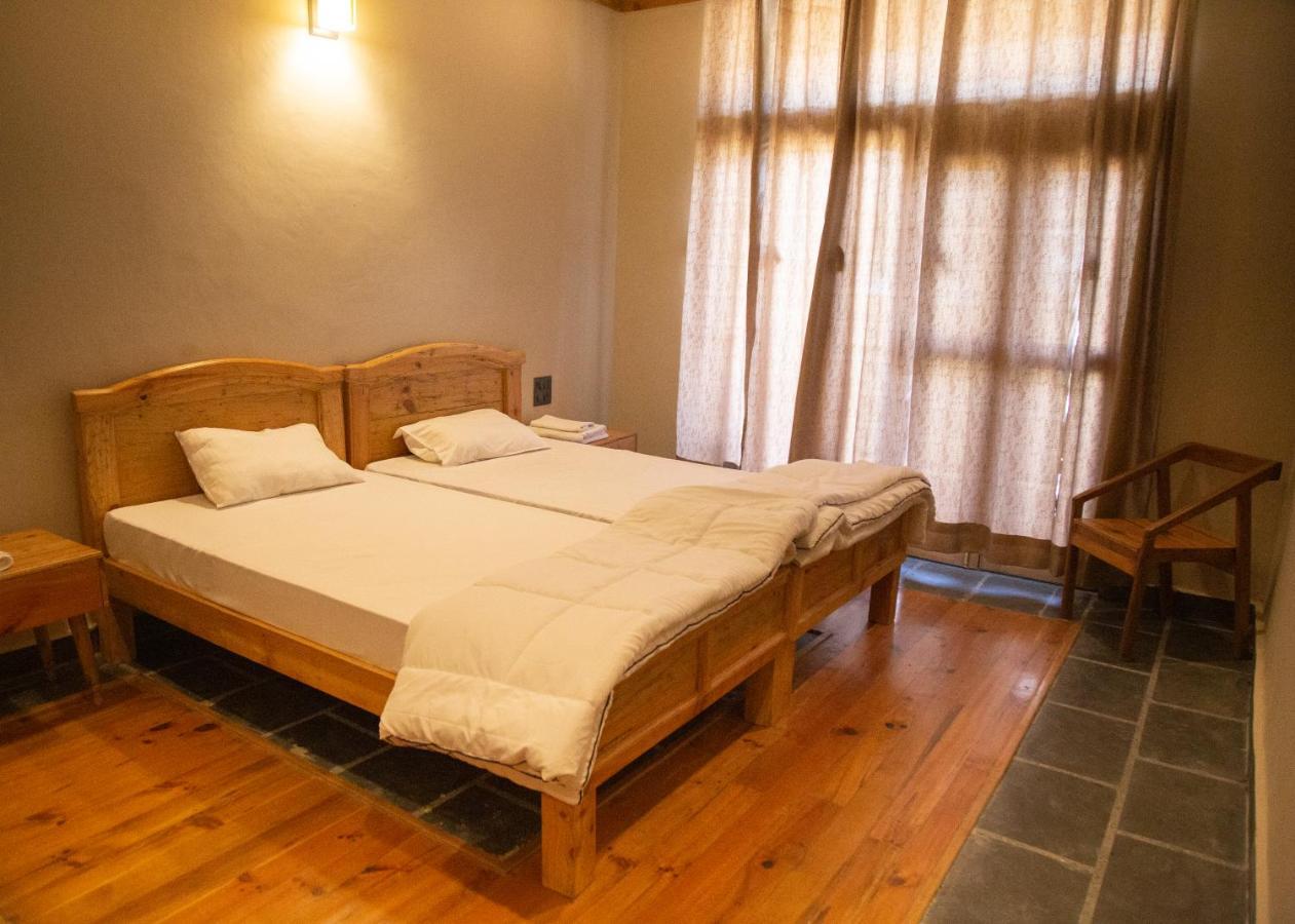 Osho Himalayas Wellness Resort คางกรา ภายนอก รูปภาพ