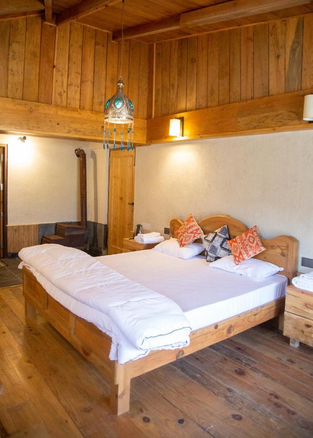 Osho Himalayas Wellness Resort คางกรา ภายนอก รูปภาพ