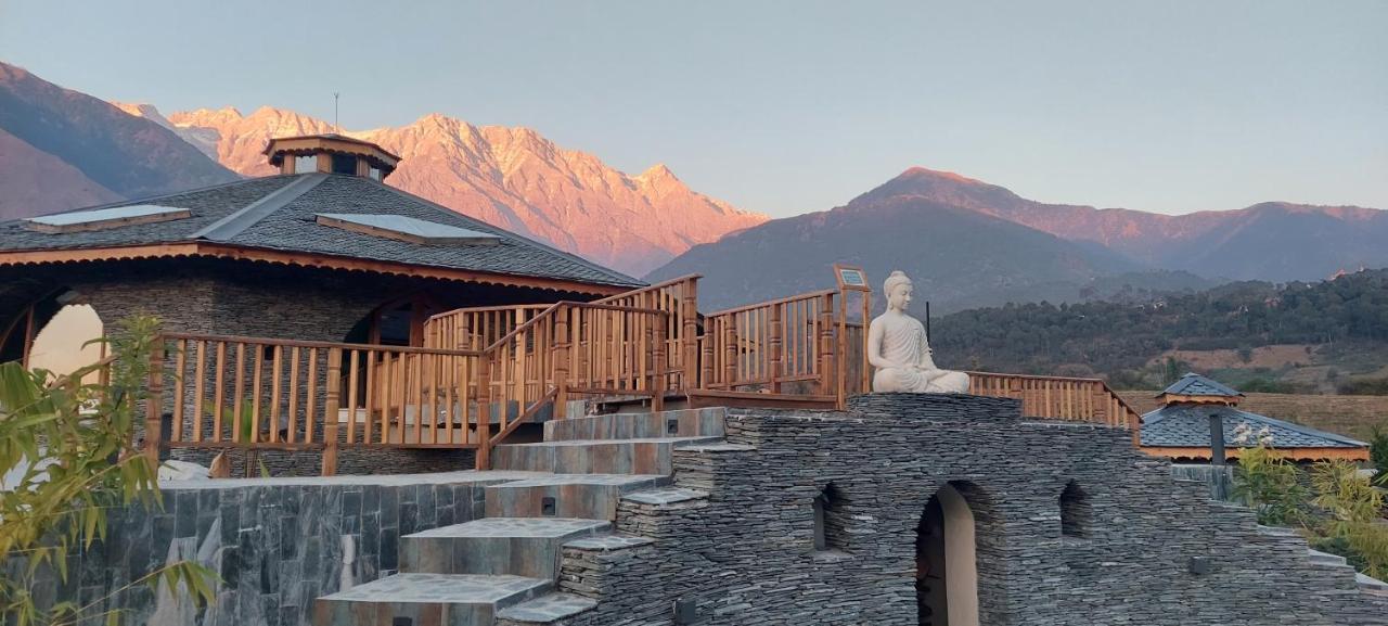 Osho Himalayas Wellness Resort คางกรา ภายนอก รูปภาพ